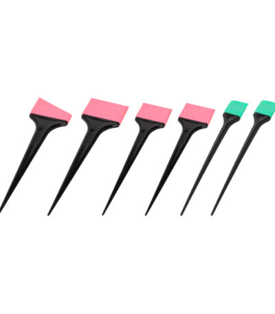 Conjunto de pincéis de silicone para aplicação de tintas.